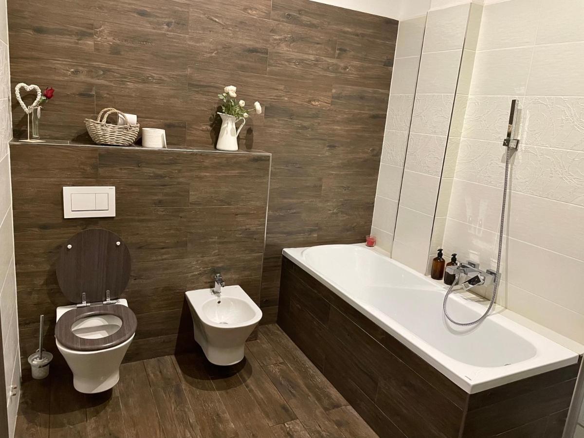 Apartman Az Pro 8 Osob Humpolec Bagian luar foto