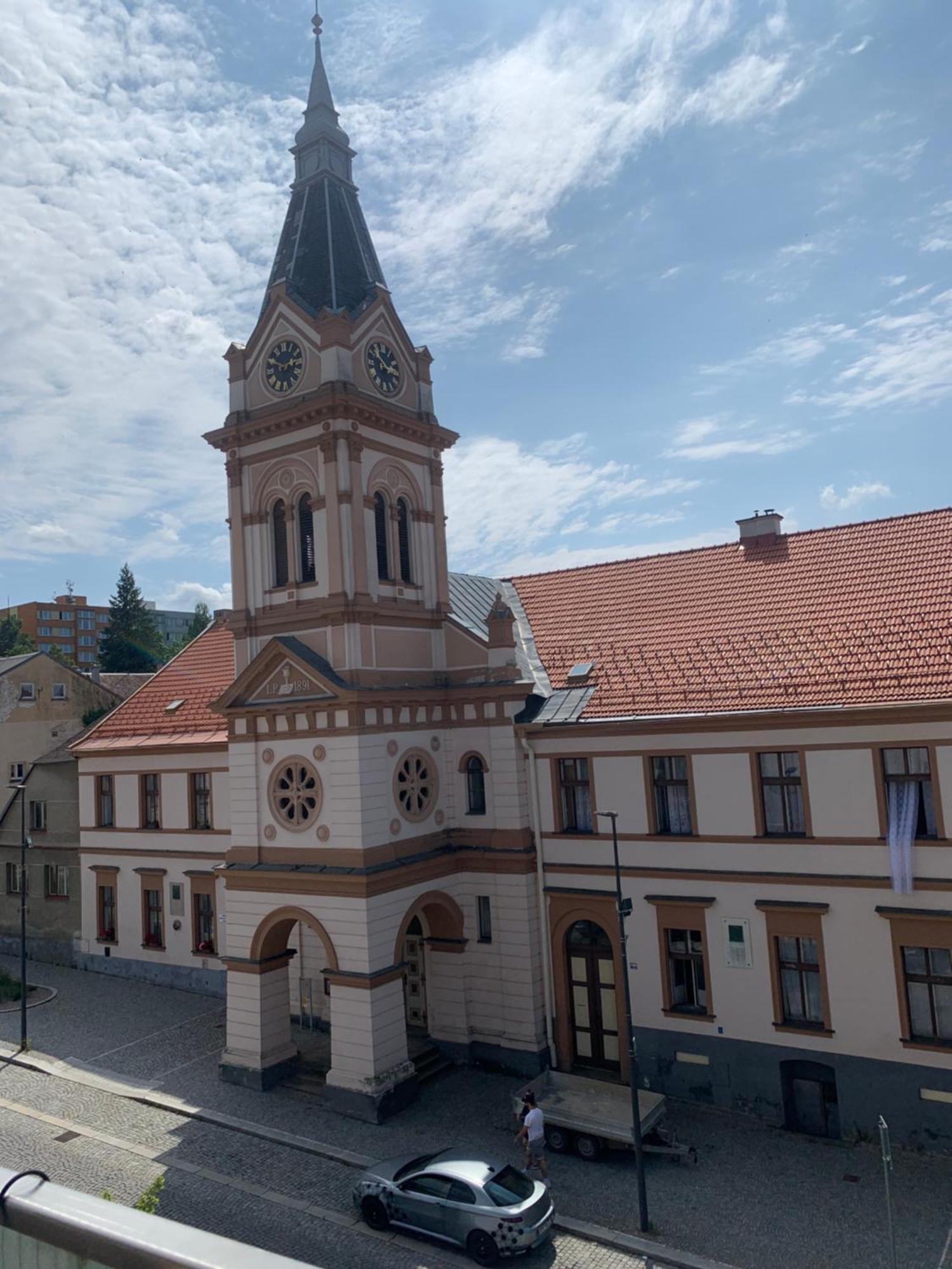 Apartman Az Pro 8 Osob Humpolec Bagian luar foto